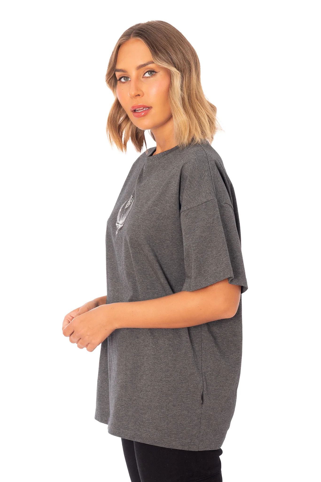 Nightingale Armour Big Tee - Image 5